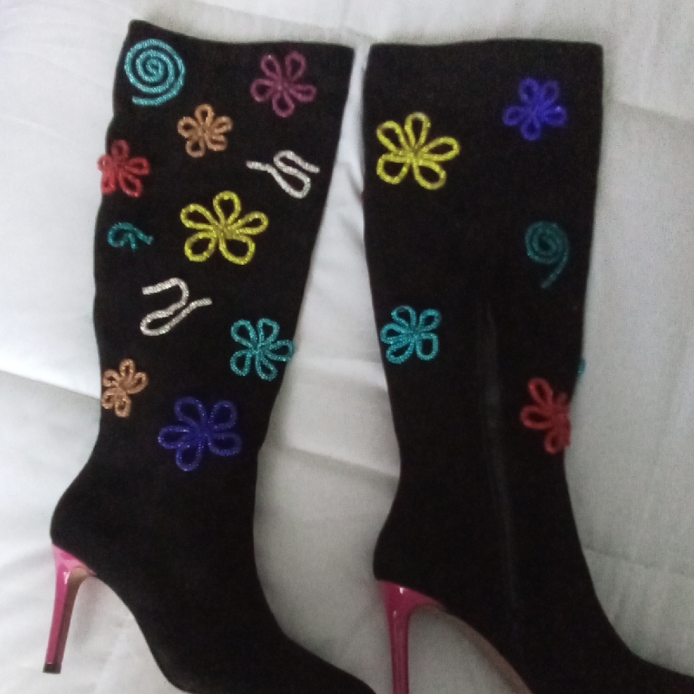 Vibrant Floral Embroidered Boots